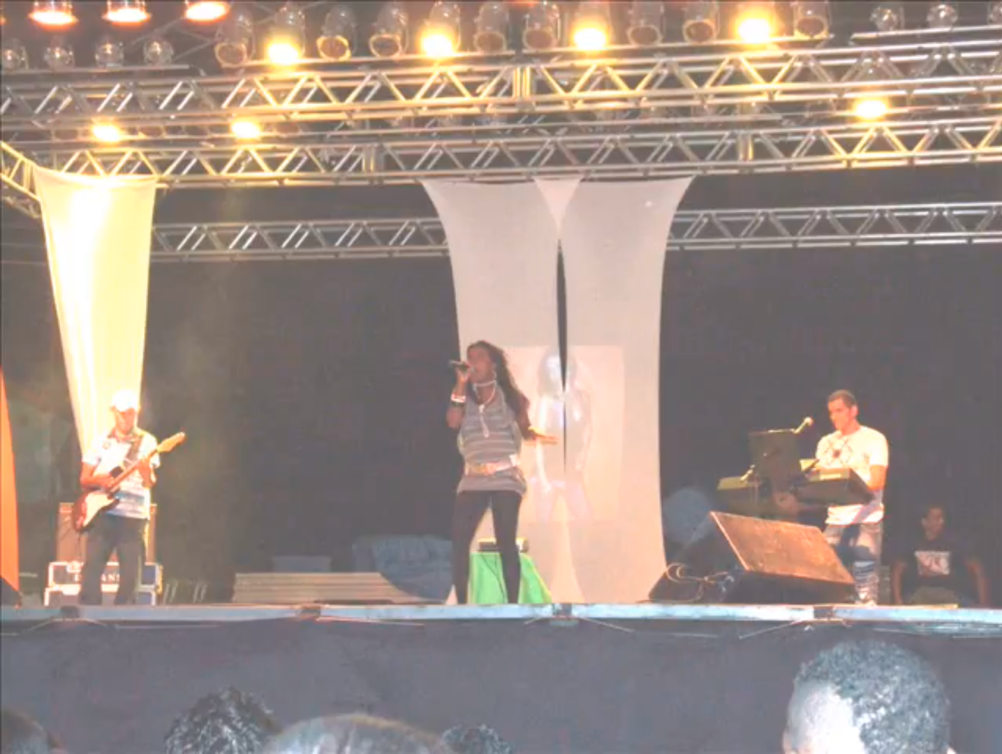 banda molecamanhosa.com lagoa dos patos mg 17.png